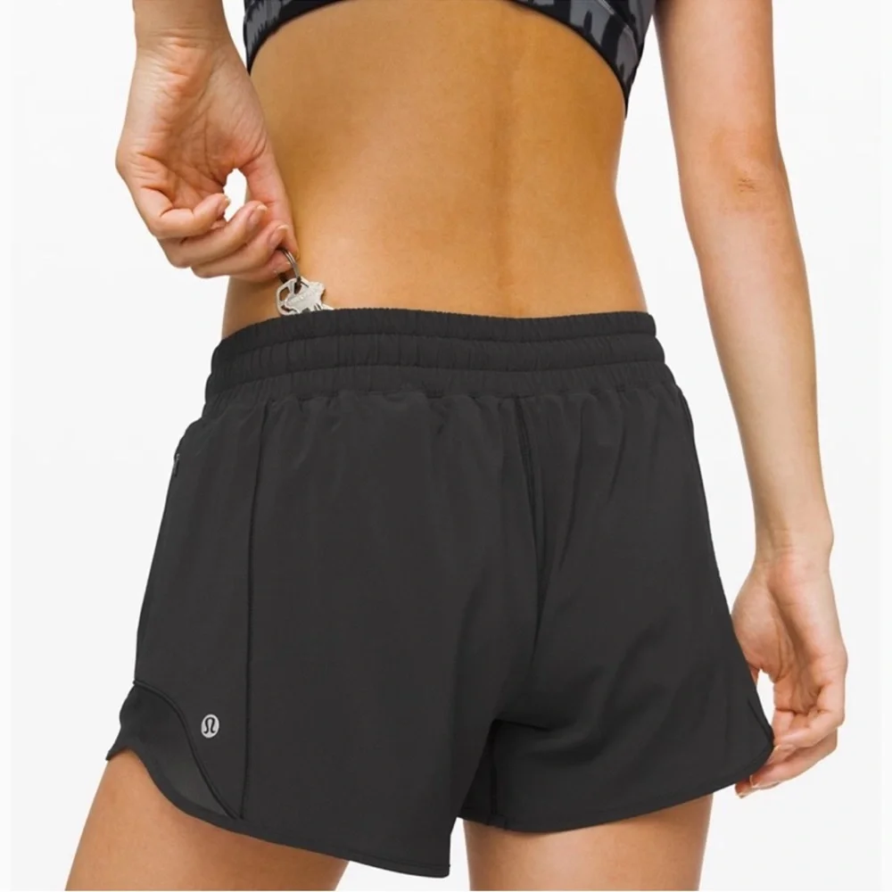 Excellent Lululemon Hotty Hot Short II Long 4" Low Rise Black Size:0/ 00 - Picture 4 of 13